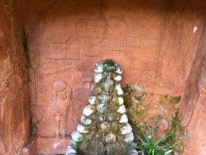 particolare della fontana della Piastraccia a Casoli di Camaiore
